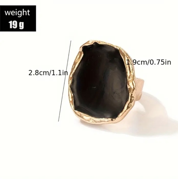 Black Onyx Gemstone Oversized Ring - Picture 2 of 2